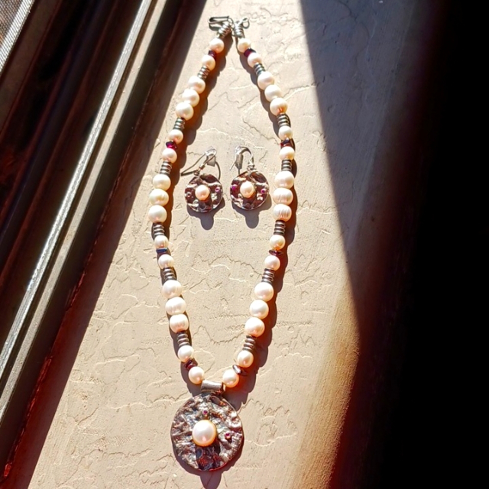 HANDMADE ISLAND JEWELRY